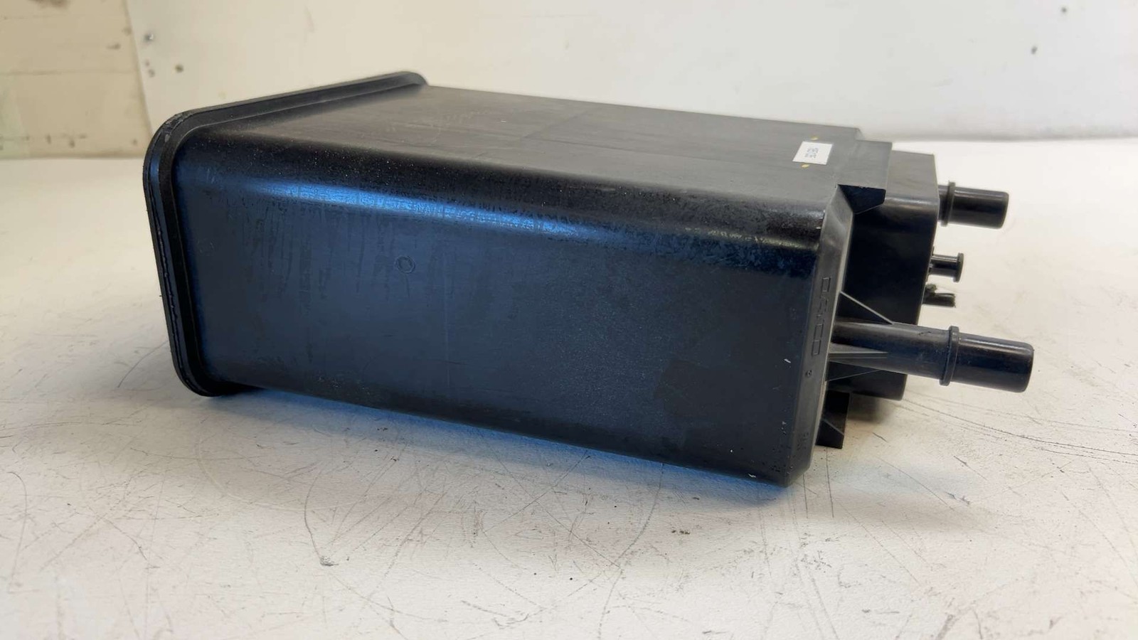 03 04 05 06 07 08 09 10 11 2012 Maserati Quattroporte Fuel Vapor Canister 220074