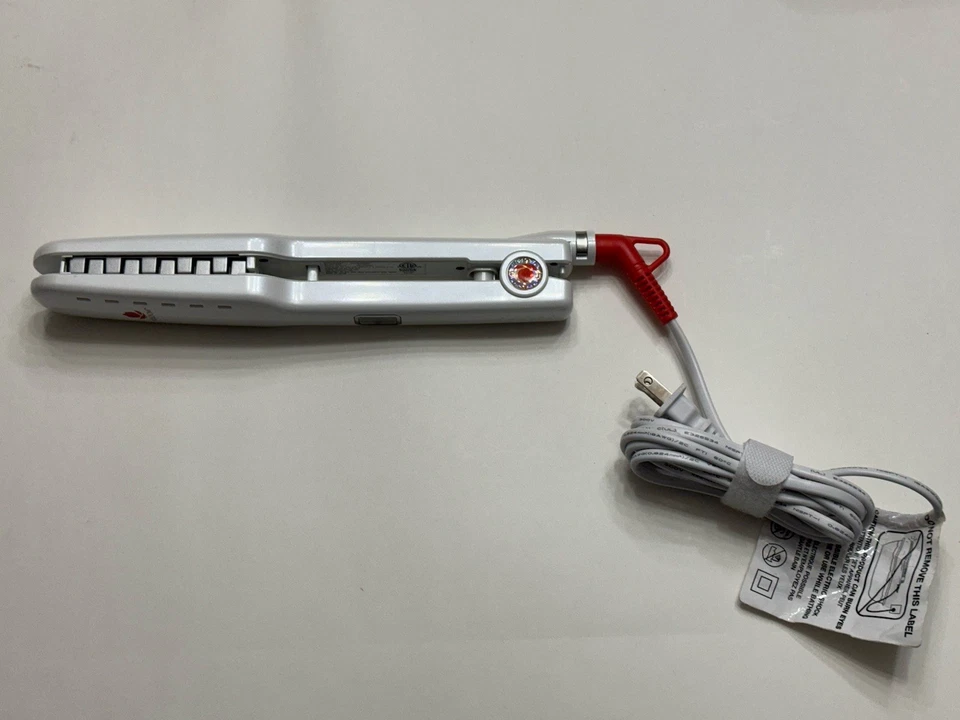 Plancha voluminizadora de cabello Voloom 1 1/2" blanca perla OIPW15 ¡Probada funcionando perfectamente! Foto 2 de 4