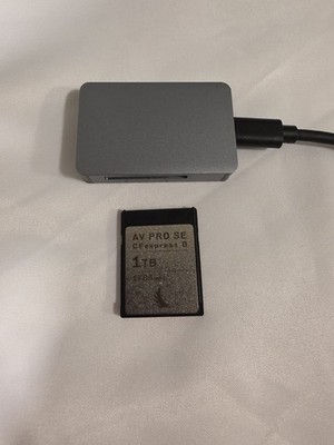 Angelbird AV PRO SE CFexpress Type B 1TB Memory Card 1785 MB/s And Card Reader