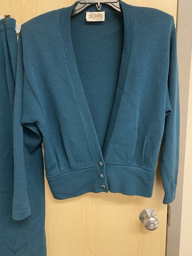 St John Skirt Suit Green - Picture 6 of 24