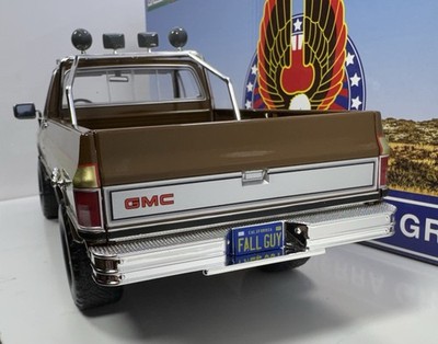 Greenlight 1/18 Scale 1982 GMC K-2500 SIERRA GRANDE “Custom 1 Of 1