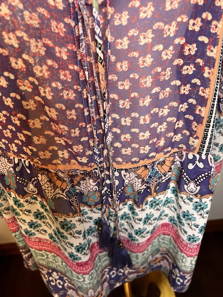 American Rag Cie Women’s Blouse 1X Boho Floral Pheasant Tassels Ties Sheer - Image 4 of 4