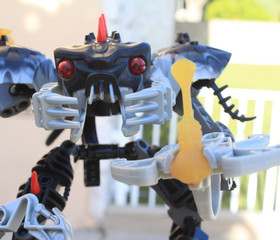 LEGO BIONICLE BARRAKI - Mantax 8919 - COMPLETE, GREAT CONDITION