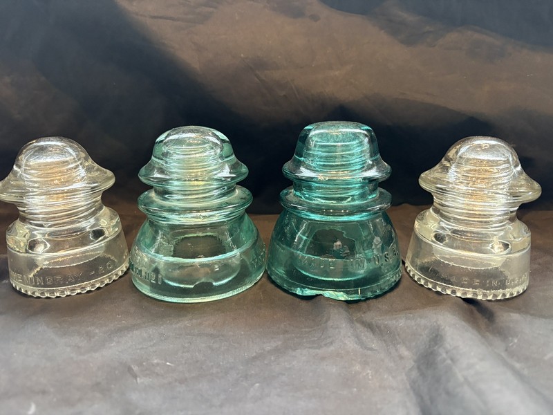 4 Vintage Glass Insulators – 2 Clear Hemingray-20, 1 Green 42, 1 Whitall #1 Blu