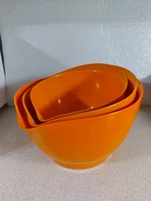 Williams Sonoma Nested Mixing Bowls Set Of 3 With Spout For Baking & Cooking