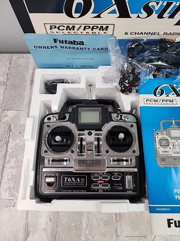 Futaba T6XAS 6 Channel Radio Control System 72 MHz Controller ONLY & Manual - Image 3 of 4