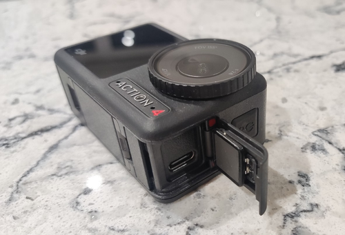 DJI Osmo Action 4 Standard Combo - 4K/120fps Waterproof Wide Action Camera - Picture 4 of 12