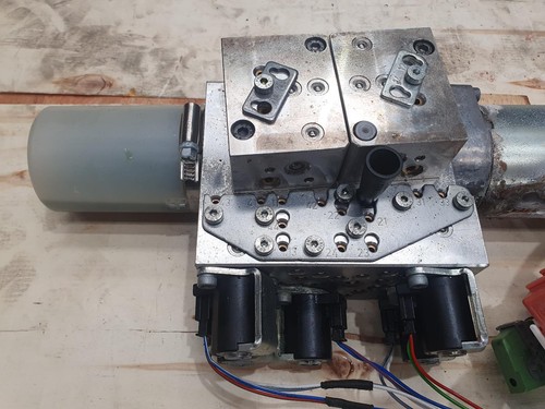 BMW 4 SERIES CONV. LIFT MOTOR HYDRAULIC UNIT, F33, 03/14-12/20, 54377344440 - Picture 2 of 11