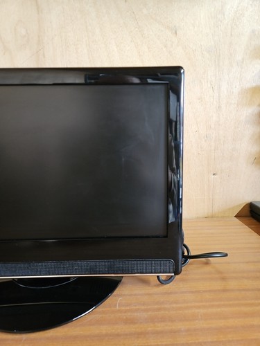 Matsui M19DIGB19 LCD TV Used Condition No Remote - Picture 5 of 11