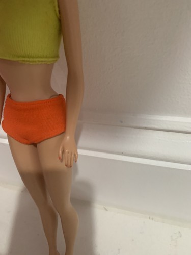 Vintage 1962 Straight Leg Titian Red Hair Midge Barbie Doll #860 - Picture 3 of 7