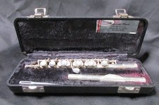 Vintage Gemeinhardt Piccolo 4SP Model 75531 with Case ~SF