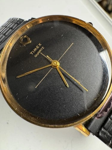 Timex Vintage Q Quartz 33MM Black Minimalist Dial New Battery Runs Good