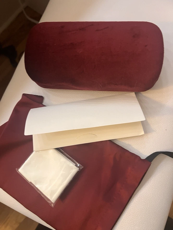 Gucci Grande Estuche Rígido SOLO Anteojos Gafas de sol Rojo Borgoña Auténtico Foto 2 de 4