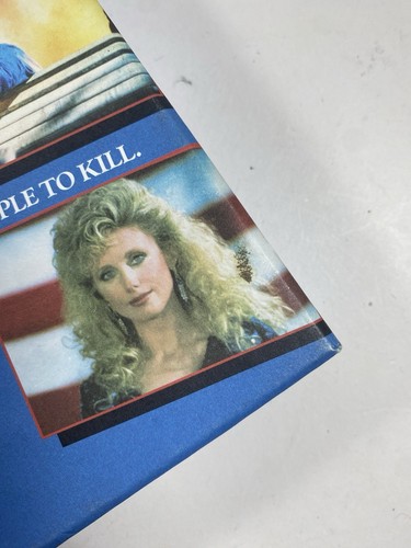 Phantom Of The Mall (1989) Limited Edition Blu-Ray mit Buchposter & Karten *LESEN* - Bild 9 von 23