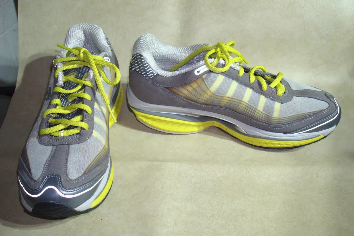 Skechers Shape Ups SRR Resistance Kinetic Wedge Technology Women&#039;s 8