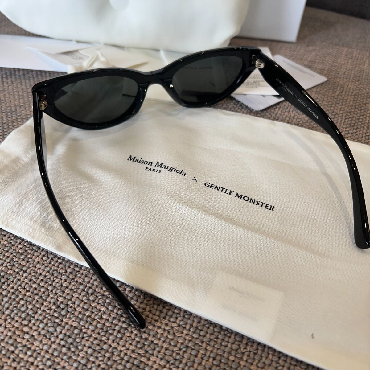 Gentle Monster x Maison Margiela MM108 Black Black MM108-01 Gentle Monster x Maison Margiela MM108 Black Black MM108-01