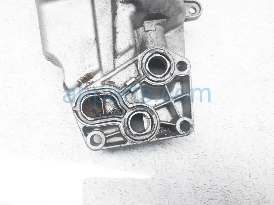 Carcasa de filtro de aceite de motor Volvo C30 2008-2013 2,5 L 31338684 Foto 4 de 4