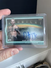Daniel Hooker Horizon Signatures Auto Twilight - 2025 Topps Midnight UFC #HNS-DH