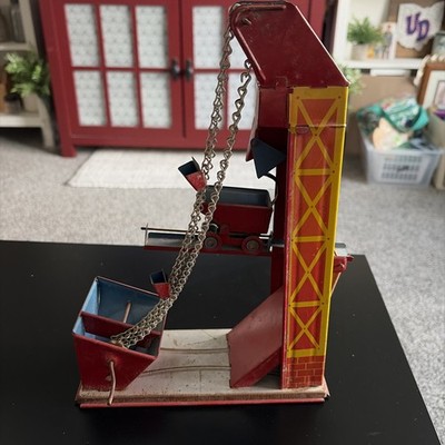 Vintage 1950's Wolverine Mining Car Crank Toy Coal Mine Sand Loader  Tin Litho