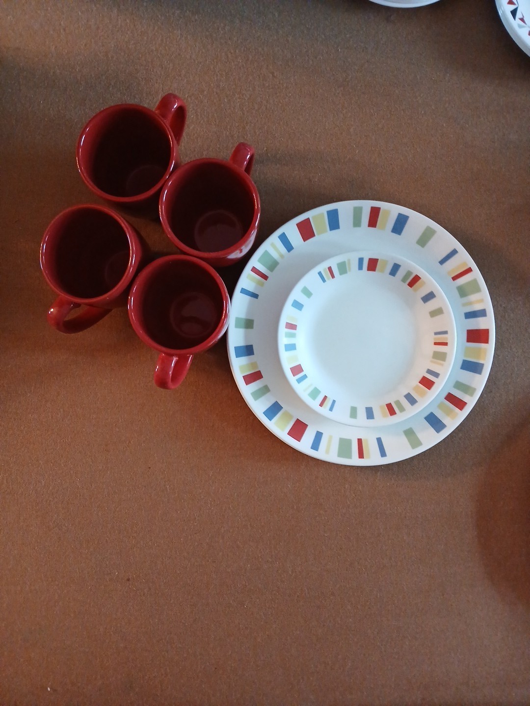 W/mugs *red Blue Green Yellow Blocks