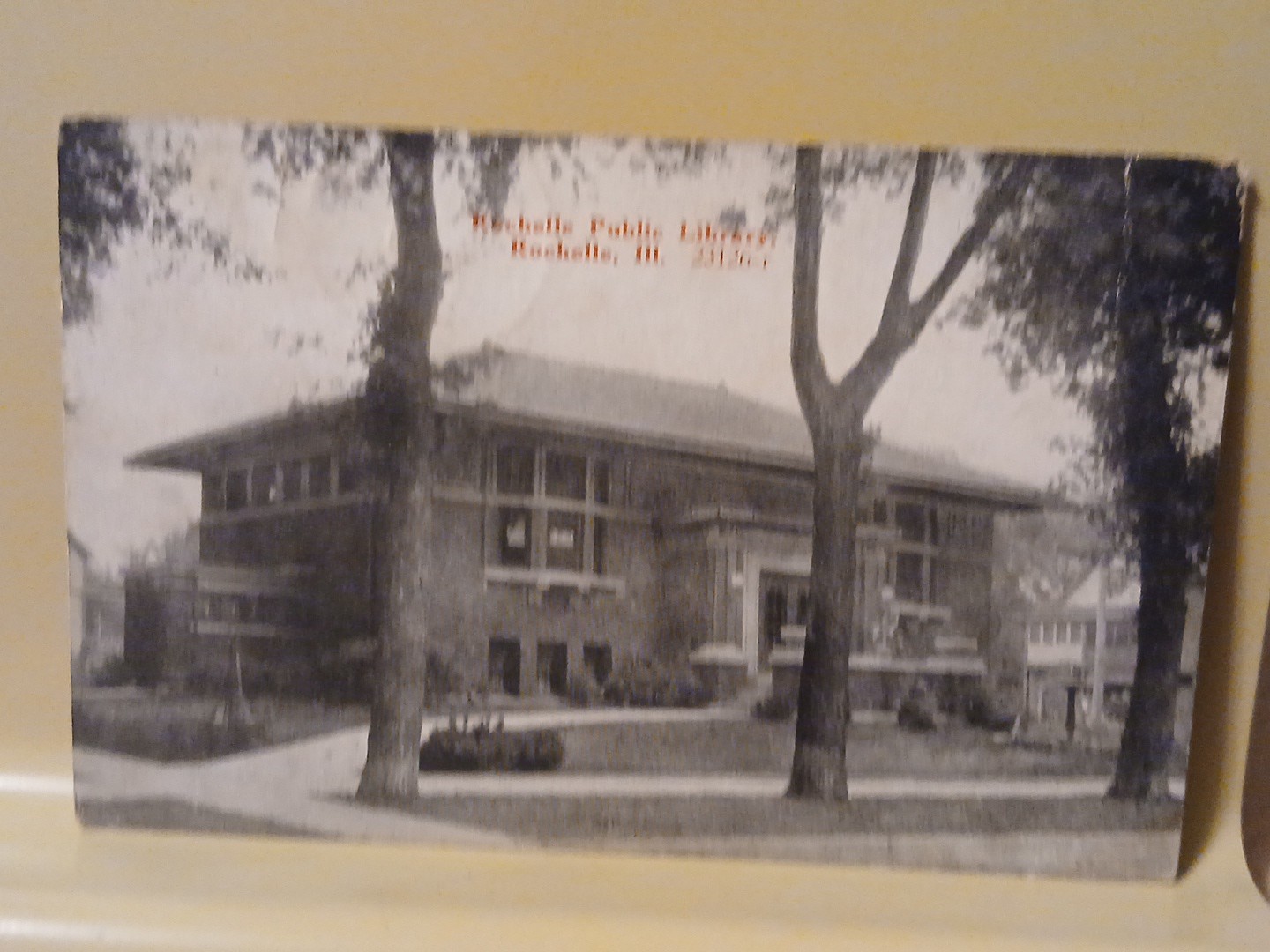 Picture 1 of 4