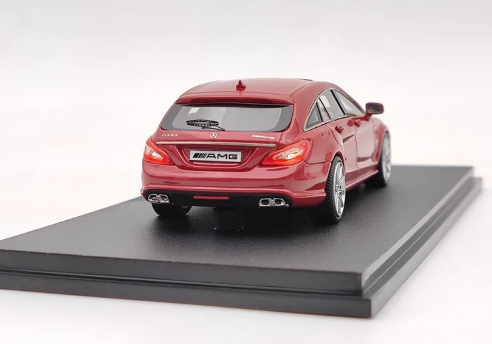 GLM 1/43 Mercedes-benz AMG CLS63 Shooting Brake S-Model resin car model - Image 2 of 4