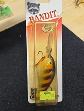 Vintage Bandit 400 Series Crankbait Fishing Lures Triple Grip Hooks