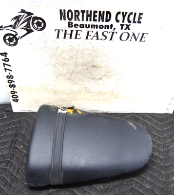 ID667983　チェスト 00-06 Kawasaki Ninja ZX12 R Rear Seat Base Pan Saddle OEM 53001