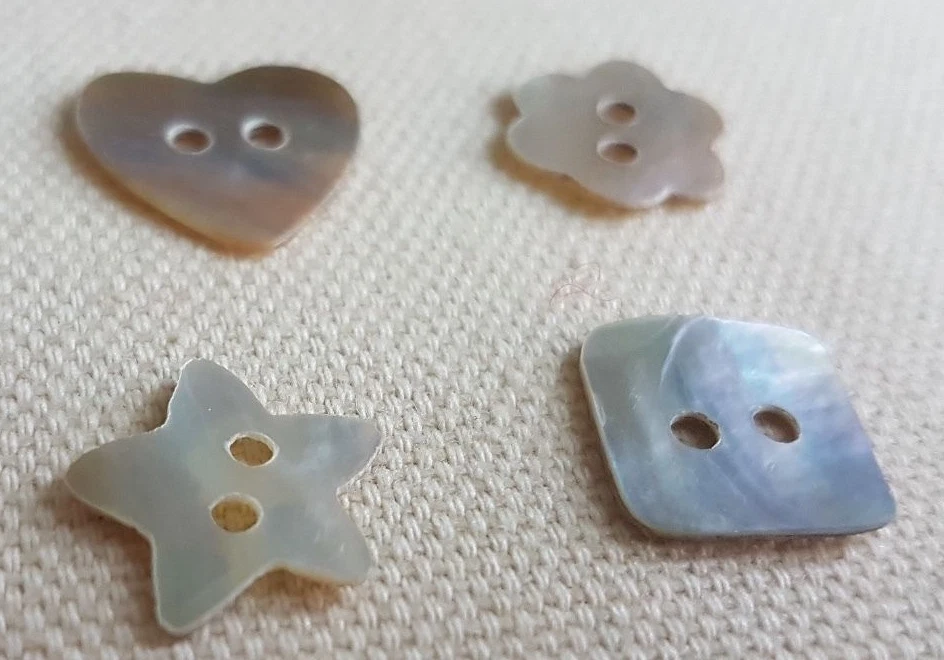 LUXURY MOTHER OF PEARL BUTTONS, HEART, STAR, FLOWER, SQUARE, HEXAGON, SHELL, UK - Image 2 of 4