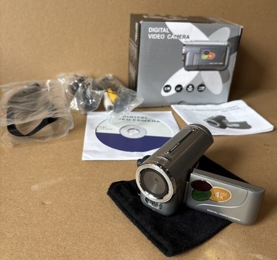 Global DV 136ZB HD Mini Digital Video Camera 3.1 MP 4X Zoom Complete Camcorder