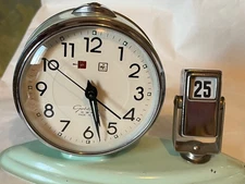 SVEGLIA VINTAGE CON DATARIO PERPETUO GOLDEN COCK CHINA 1976