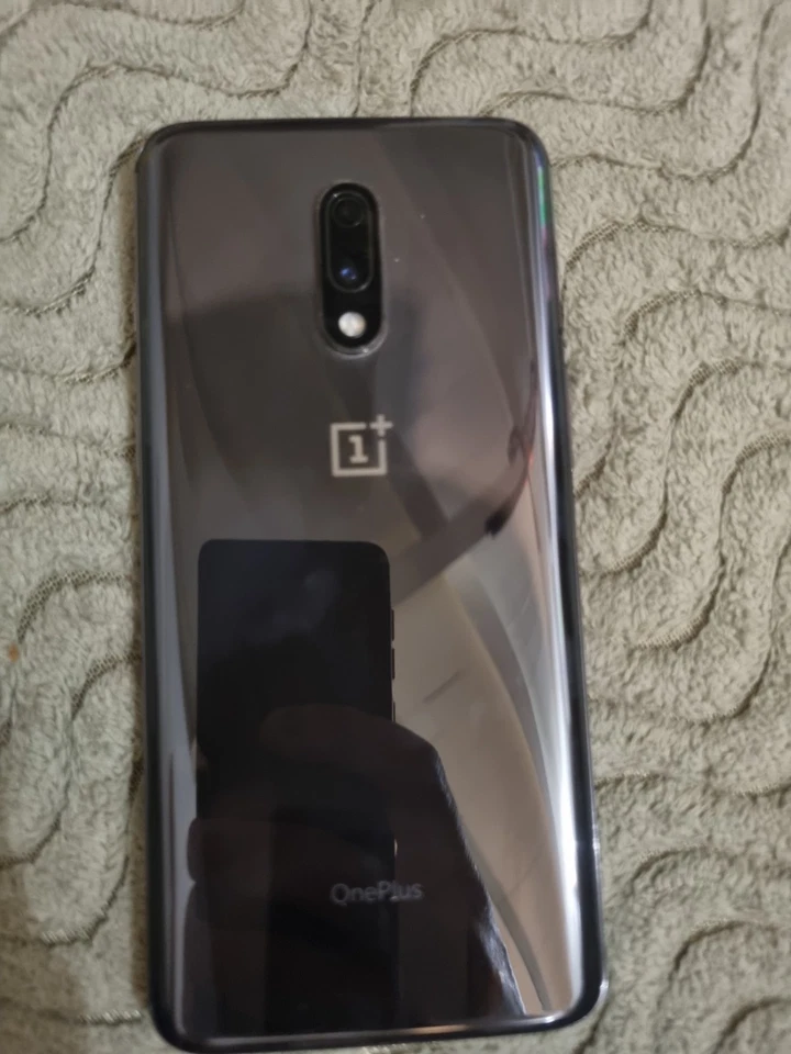 OnePlus 7 · 256GB, photo 2 sur 5
