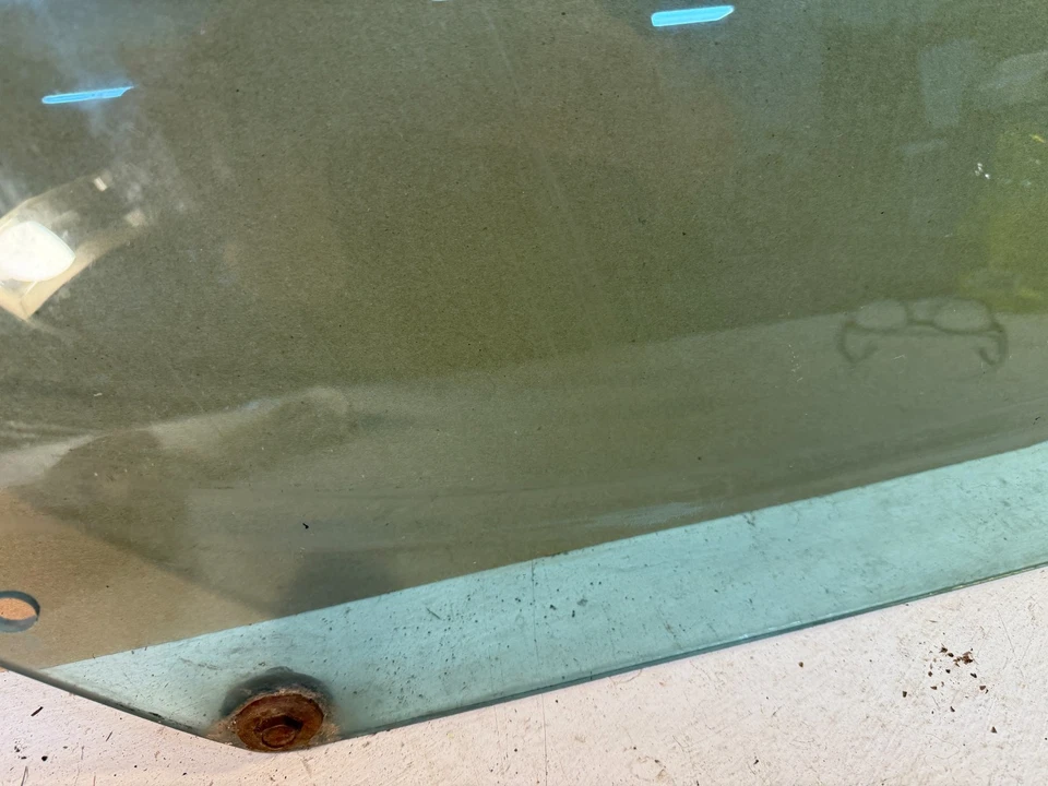 75-82 C3 Corvette Passenger Right Hand Window Scratches - Image 3 of 3