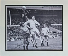 David Stringer, Norwich City. 12x10 Personally Signed Photo