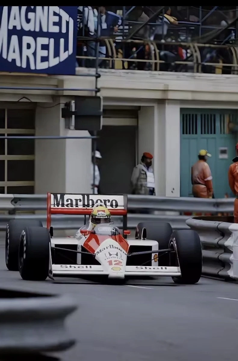 Quelle est la cause de la mort de Ayrton Senna ? - Cartes Postales