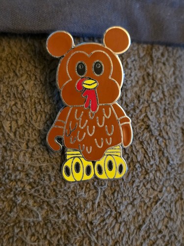 2009 Disney Trading Pin Vinylmation Holiday Series 1 - Mickey Mouse Turkey new - Picture 2 of 3