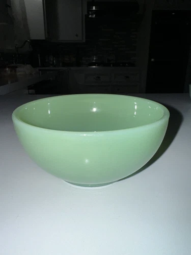 Vintage Fire King Jadeite Bowl