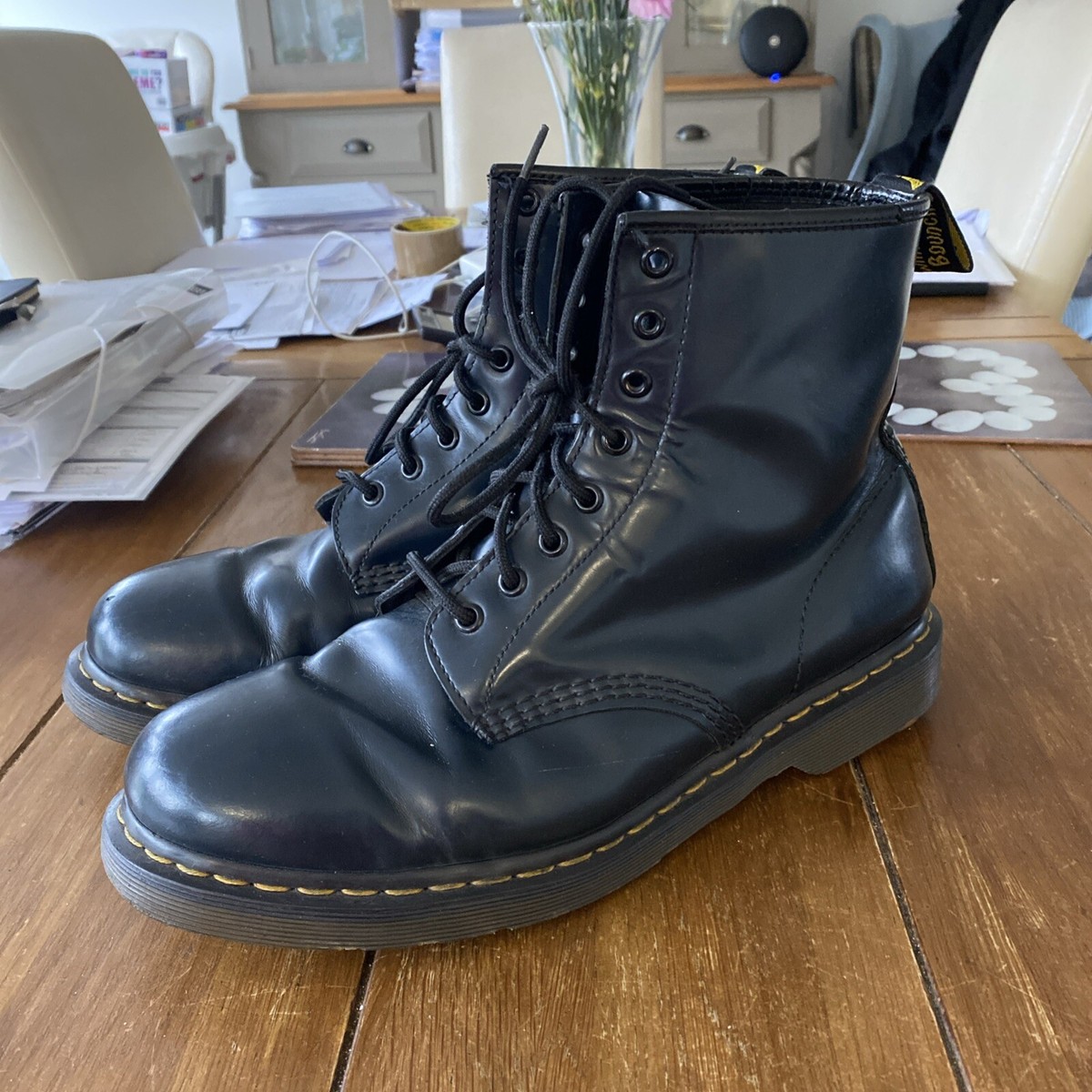 Doc Martin Dr Martens Airwair Black Boots Dr Martens Airwair Hole