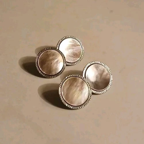 Gemelos de esmoquin vintage Krementz heráldicos tono plata madreperla Foto 3 de 4