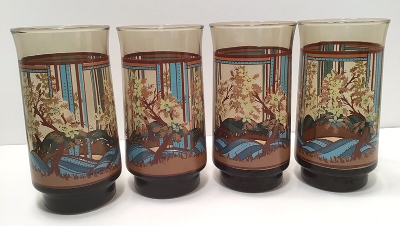 Vintage Smoked Scenic Signed By Yvette Drinking Glass Set Of 4