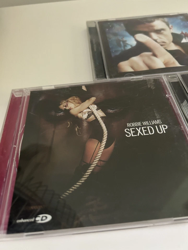 Robbie Williams Bundle of 3 CD Music Album Lot - Image 2 of 4