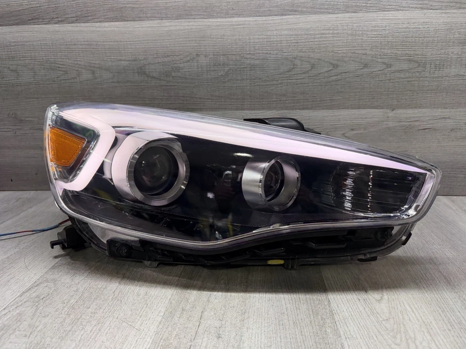 2014-2016 Kia Cadenza Xenon Hid Headlight RH Right Passenger 92102-3R530 ((DD)) - Image 3 of 4