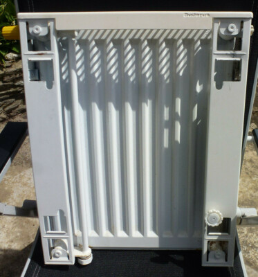 Chauffage central radiateur Teolys vertical 2493W Finimetal blanc