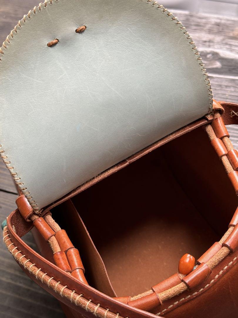 HENRY CUIR Leather Bag with Stains and Scratches from HENRY CUIR Leather Bag with Stains and Scratches from