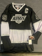 Wayne Gretzky Rookie Cards Checklist and Hockey Memorabilia Guide 77