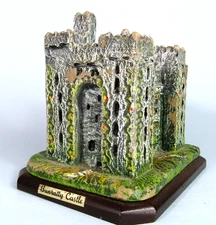 BUNRATTY CASTLE Souvenir Building Vintage Music Box Made in Ireland