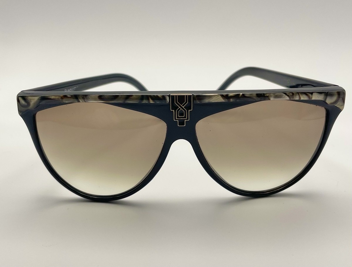 Laura Biagiotti Vintage 80s Oversized Sunglasses Pearl?/Gold  display picture 3