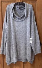 TORRID SWEATSHIRT SUPER SOFT PLUSH SWEATER  KNIT TUNIC TOP   5 5X 5XL 28 NEW