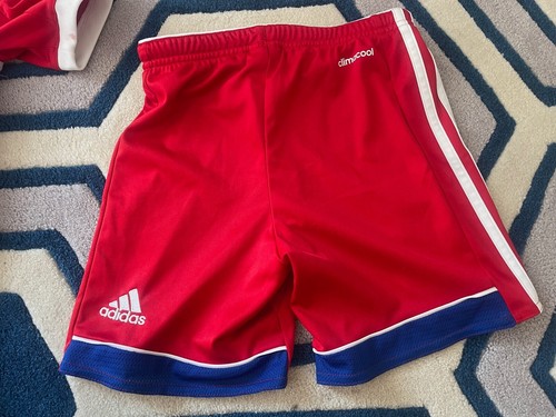 BAYERN MUNICH FC ‘Adidas’ Home Shirt & Shorts 2014-2015 (7-8 Years) Boys MUNCHEN - Picture 9 of 11