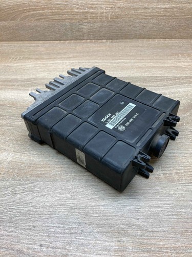 030906026C 0261200257 Bosch Volkswagen Golf 3 Motorsteuergerät Motormodul Einheit